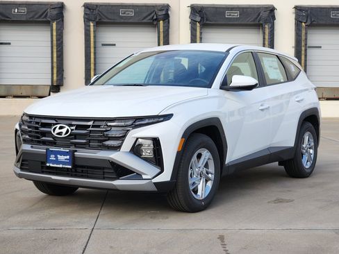 New 2026 Hyundai Tucson SE image 2