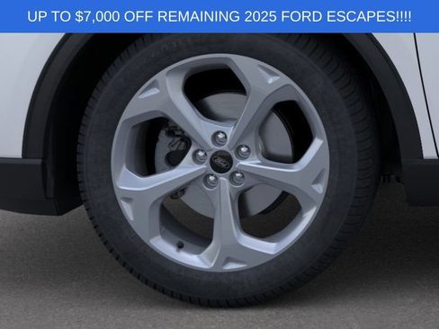 New 2025 Ford Escape ST-Line w/ Tech Pack #1 AWD/4WD image 19