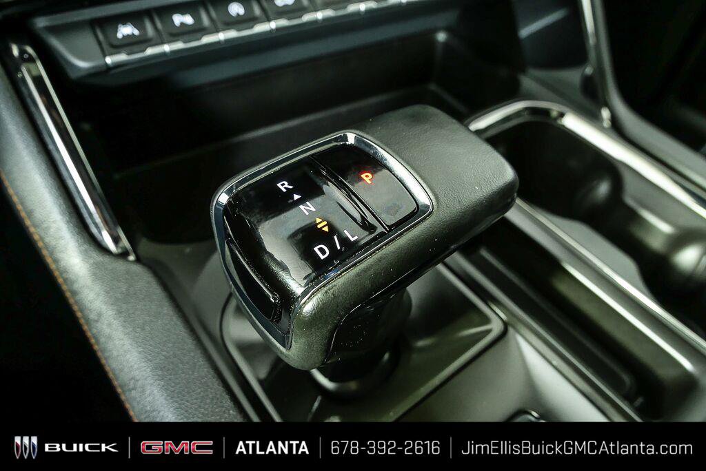 Used 2024 GMC Sierra 1500 AT4 w/ Technology Package AWD/4WD image 18