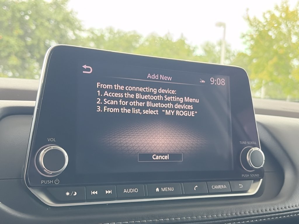 Used 2023 Nissan Rogue SV FWD image 19