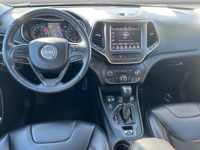 Used 2019 Jeep Cherokee Trailhawk AWD/4WD image 12