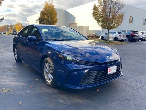 Certified 2025 Toyota Camry LE image 10