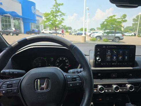 Used 2024 Honda CR-V Sport-L image 8