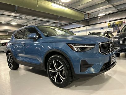 Certified 2025 Volvo XC40 B5 Core