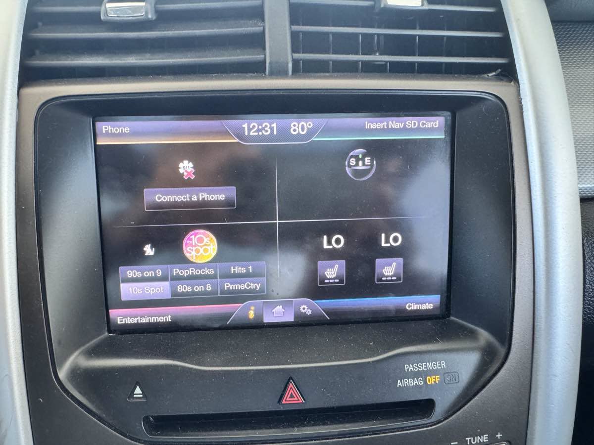 Used 2013 Ford Edge SEL FWD image 45
