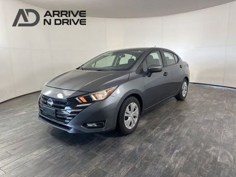 Used 2024 Nissan Versa S image 1
