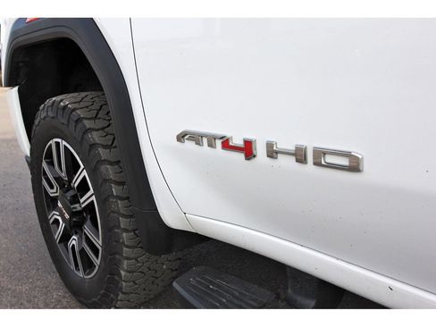Used 2021 GMC Sierra 2500 AT4 w/ AT4 Premium Plus Package AWD/4WD image 37