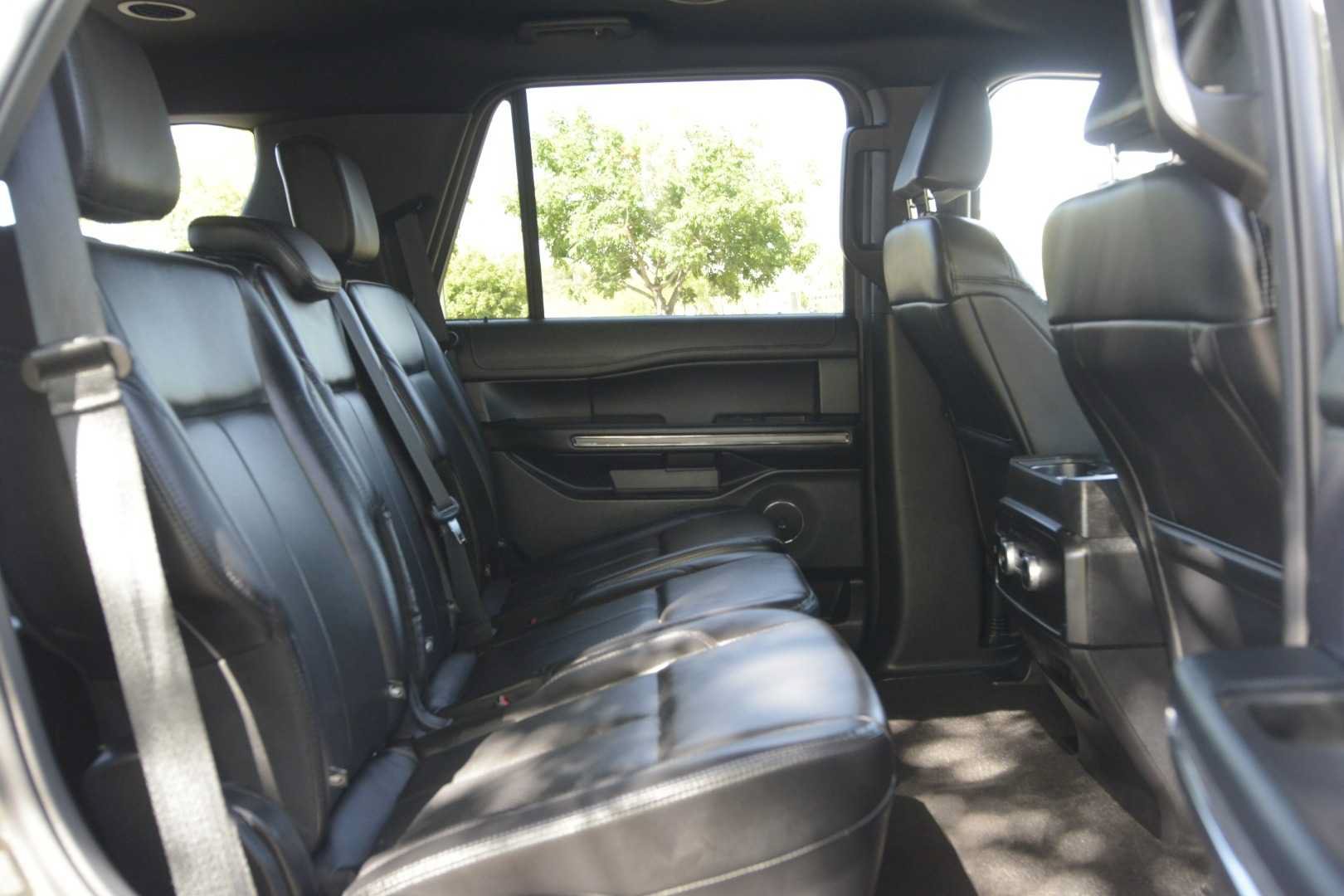 Used 2021 Ford Expedition XLT AWD/4WD image 13
