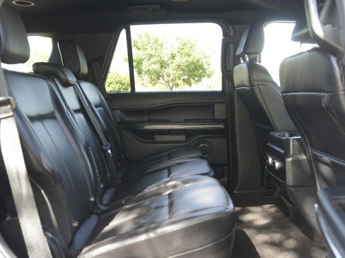 Used 2021 Ford Expedition XLT AWD/4WD image 13