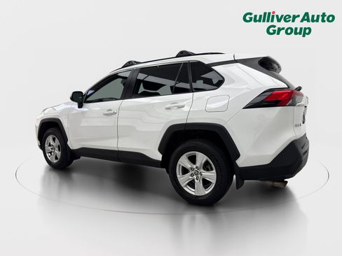 Used 2021 Toyota RAV4 XLE FWD image 4
