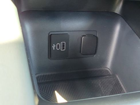 Used 2026 Ford Explorer ST-Line w/ ST-Line Street Pack RWD image 11