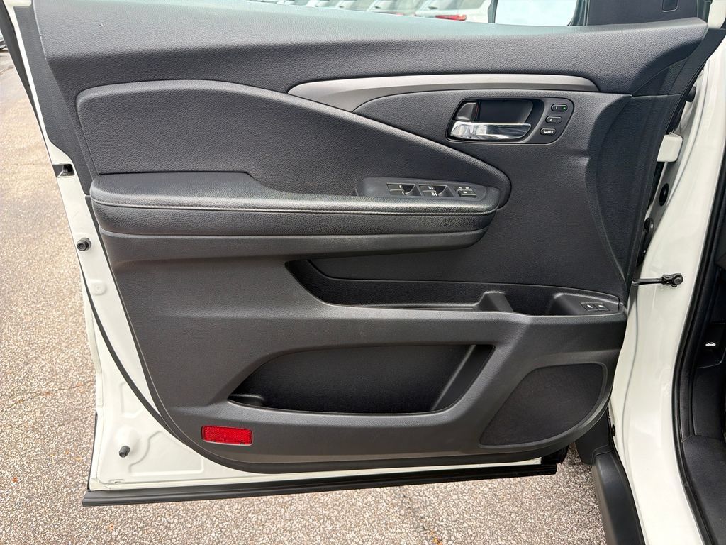 Used 2019 Honda Pilot EX-L image 11