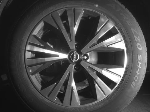 Used 2023 Nissan Rogue SV image 12