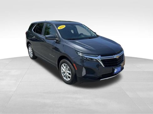 Used 2023 Chevrolet Equinox LT w/ Driver Convenience Package AWD/4WD image 9