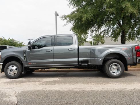 Used 2026 Ford F350 Lariat AWD/4WD image 17