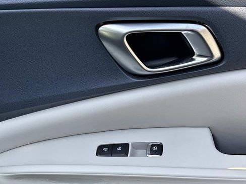 New 2026 Kia Carnival SX image 13