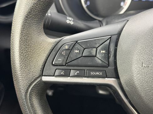 Used 2021 Nissan Kicks S FWD image 14