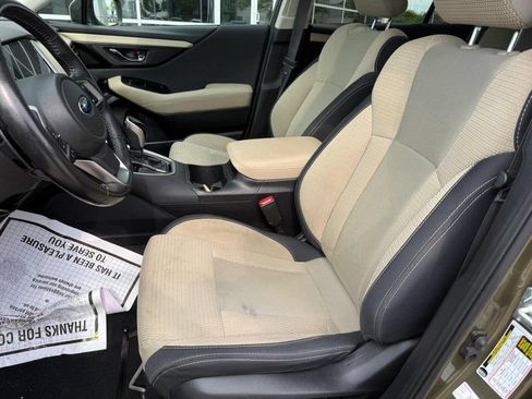 Used 2022 Subaru Outback Premium AWD/4WD image 16