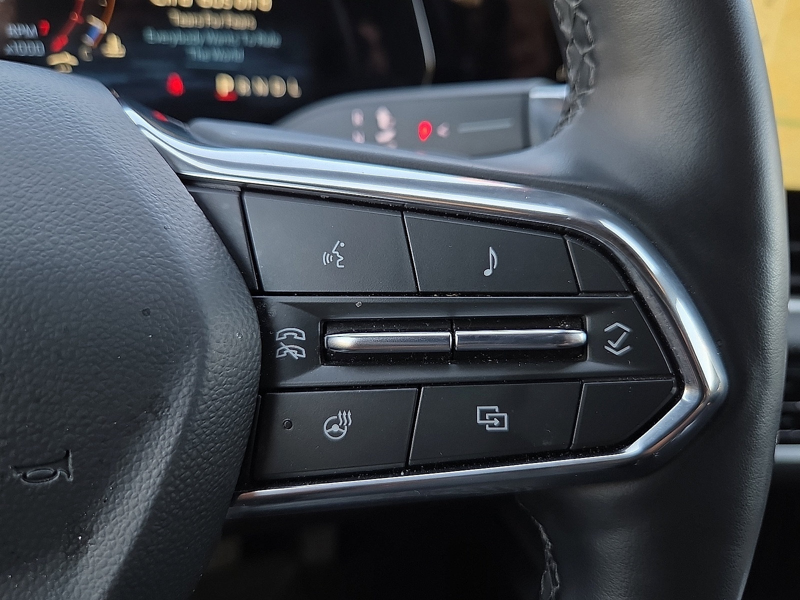 Used 2025 Chevrolet Equinox LT w/ Convenience Package II FWD image 22