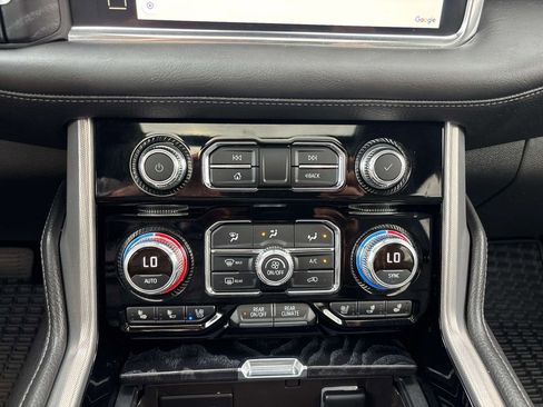 Used 2022 GMC Yukon Denali w/ Max Trailering Package AWD/4WD image 30