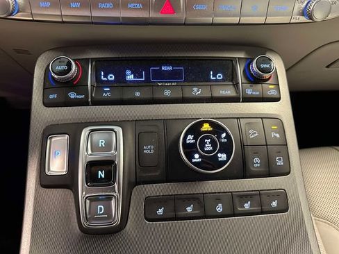 Used 2022 Hyundai Palisade Calligraphy w/ Winter Package AWD/4WD image 27