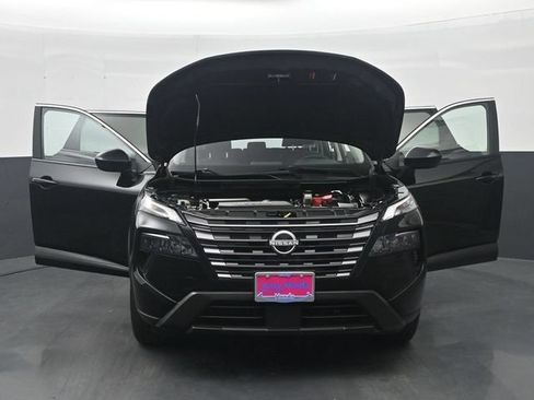 Used 2026 Nissan Rogue SV FWD image 35