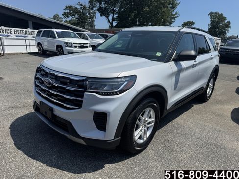 Used 2026 Ford Explorer Active AWD/4WD image 8