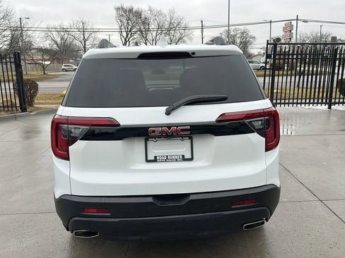 Used 2023 GMC Acadia SLE w/ Driver Convenience Package FWD image 6