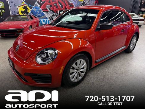 Used 2018 Volkswagen Beetle 2.0T S FWD image 1