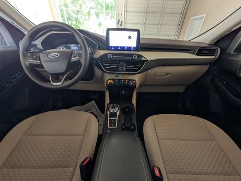 Used 2022 Ford Escape SE FWD image 15