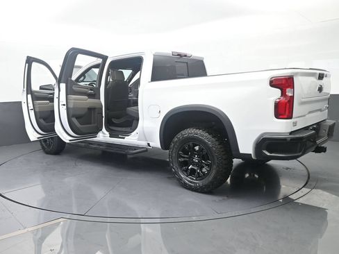 Used 2024 Chevrolet Silverado 1500 ZR2 w/ Technology Package AWD/4WD image 85