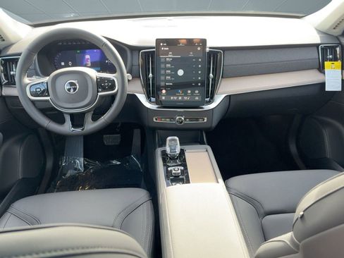 New 2026 Volvo XC90 T8 Plus w/ Protection Package Premier image 15
