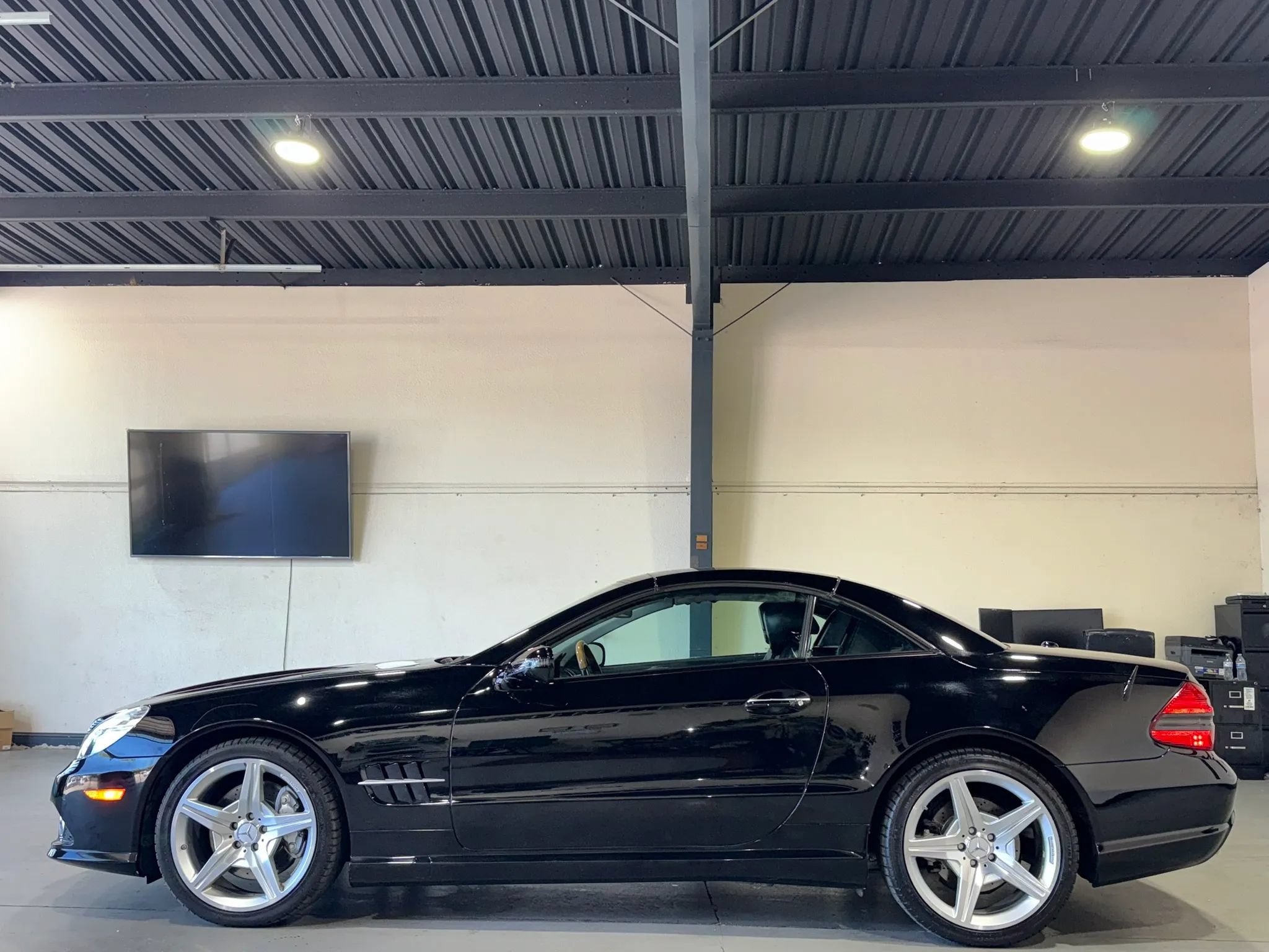 Used 2009 Mercedes-Benz SL 550 image 14