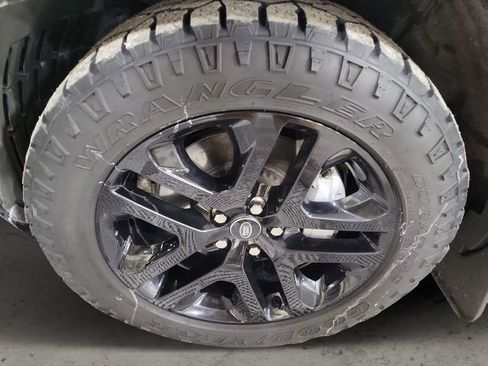 Used 2024 Land Rover Defender 130 Outbound image 9