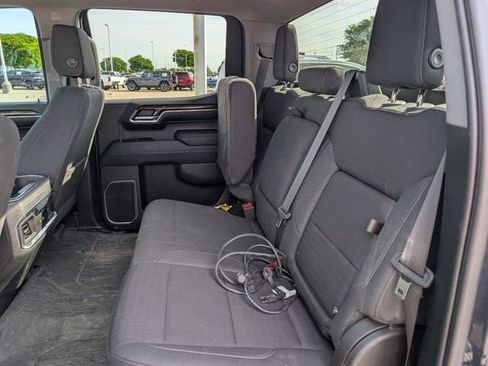 Used 2023 GMC Sierra 1500 Elevation image 27