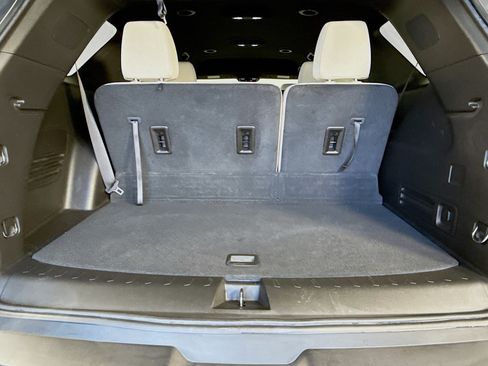 Used 2023 Chevrolet Traverse LS FWD image 27