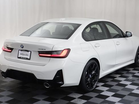 Used 2026 BMW 330i xDrive Sedan AWD/4WD image 19