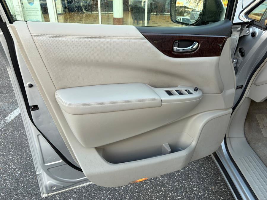 Used 2013 Nissan Quest S FWD image 10