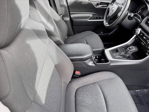 Used 2024 Toyota RAV4 XLE image 19