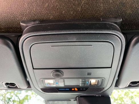 Used 2023 Ford Bronco Big Bend w/ Sasquatch Package AWD/4WD image 37
