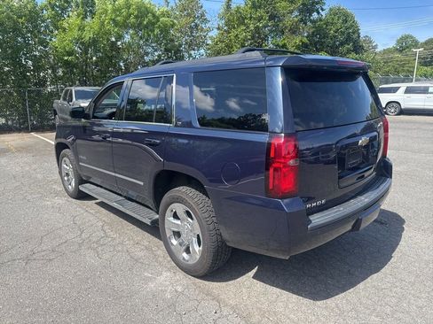 Used 2019 Chevrolet Tahoe LT w/ LT Signature Package AWD/4WD image 5