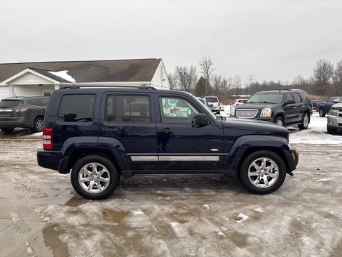 Used 2012 Jeep Liberty Sport image 5
