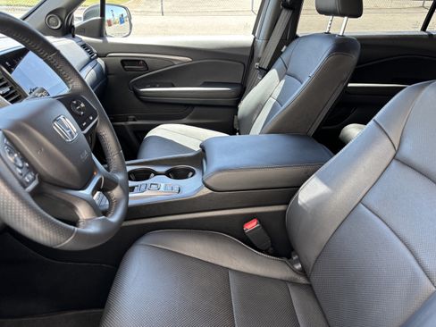Used 2024 Honda Passport EX-L image 17