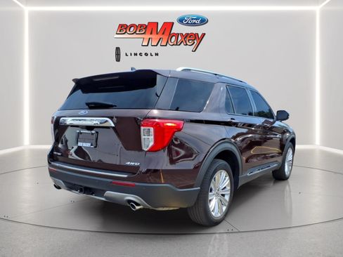 Used 2023 Ford Explorer Limited w/ Equipment Group 301A AWD/4WD image 9