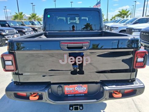 New 2026 Jeep Gladiator Mojave image 6