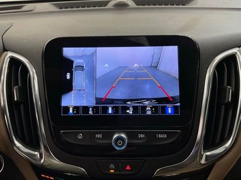 Used 2023 Chevrolet Equinox Premier FWD image 19