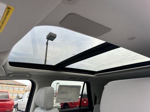 New 2025 Ford Expedition Max Platinum w/ Platinum Ultimate Package image 6