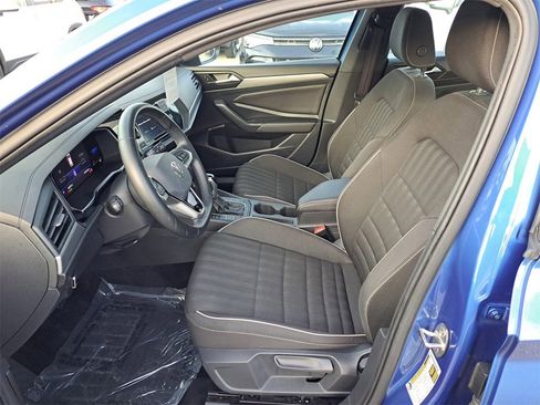 Certified 2022 Volkswagen Jetta Sport image 13