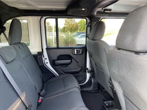 Used 2024 Jeep Wrangler Unlimited Sport AWD/4WD image 21