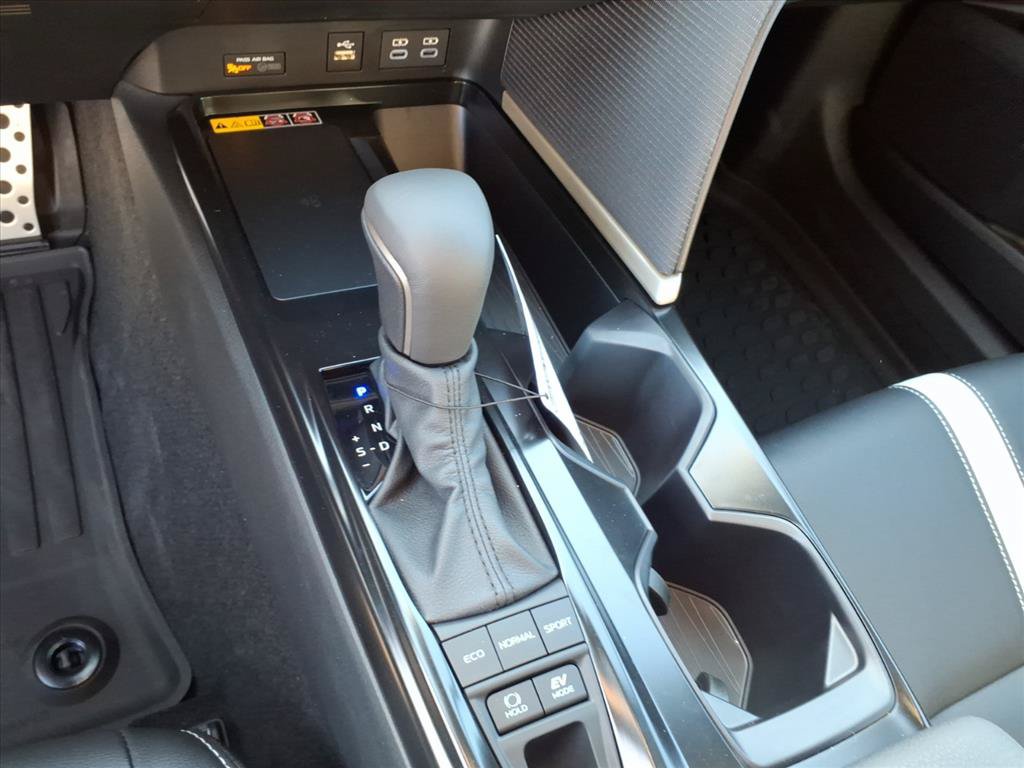 New 2026 Toyota Camry SE w/ Convenience Package FWD image 16